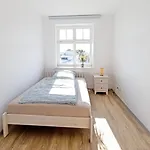 Апартаменты Lichtdurchflutete 8-raum-wohnung