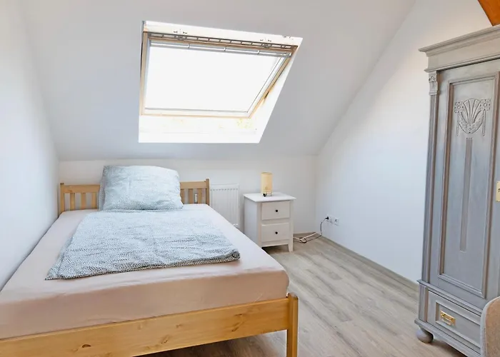 Lichtdurchflutete 8-raum-wohnung Апартаменты